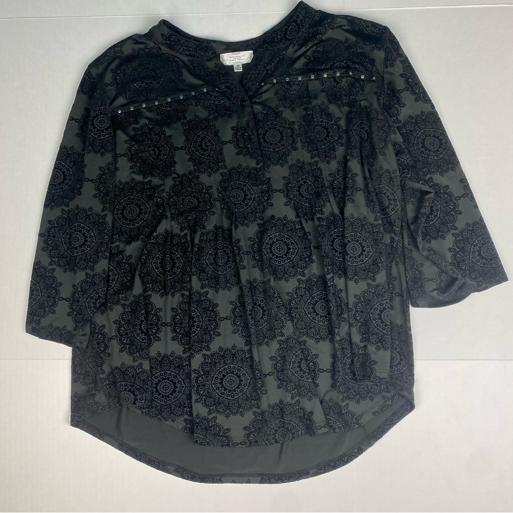 Shannon Ford New York Women’s 3X Shirt Black Tribal Velvet Texture Design Poly
